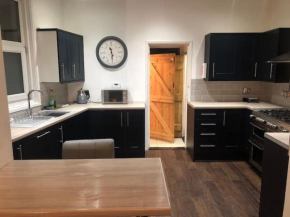 7 Double Bedroom Portsmouth House